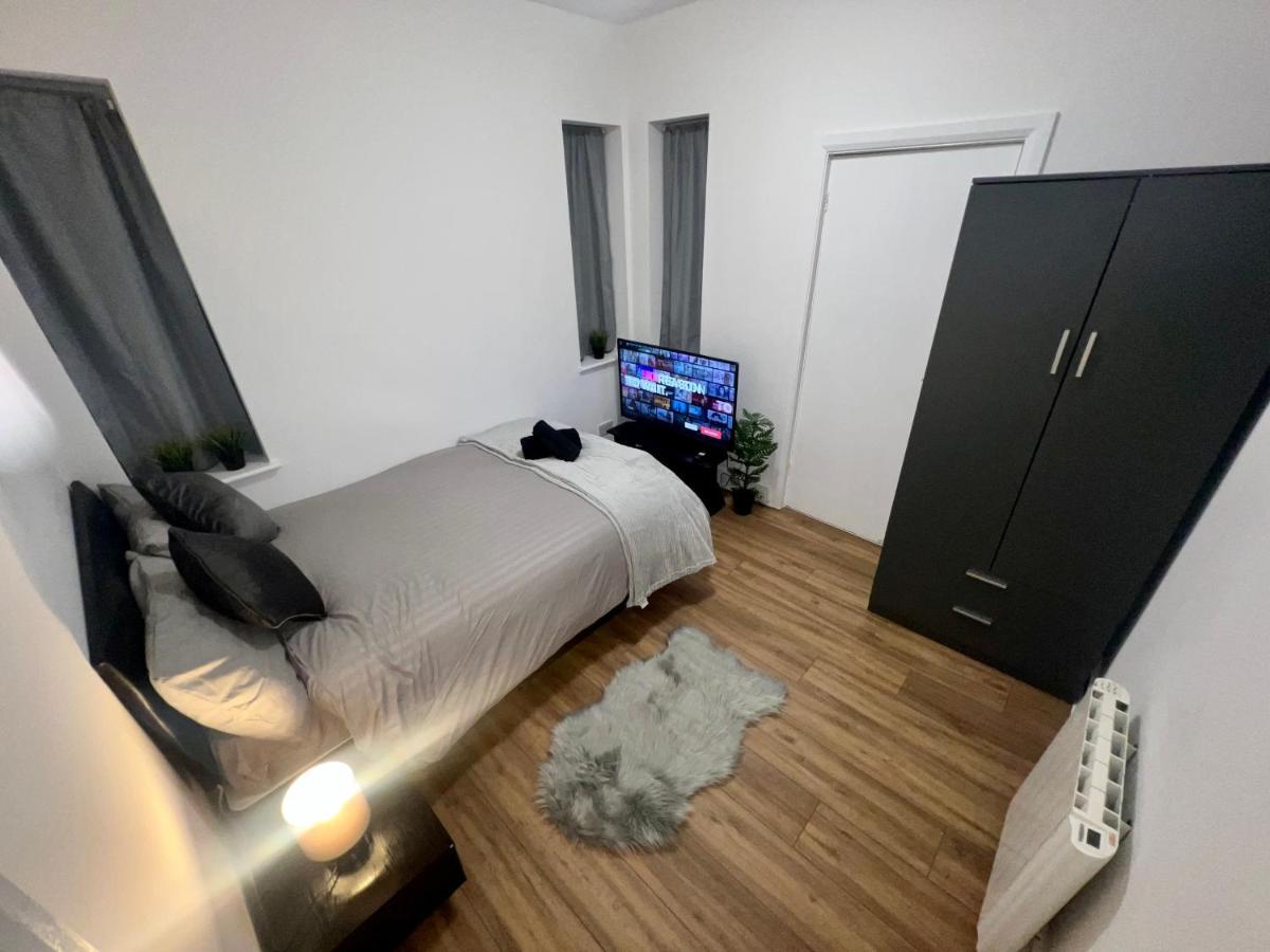 Leisure Studio Flat In Golders Green Лондон Экстерьер фото