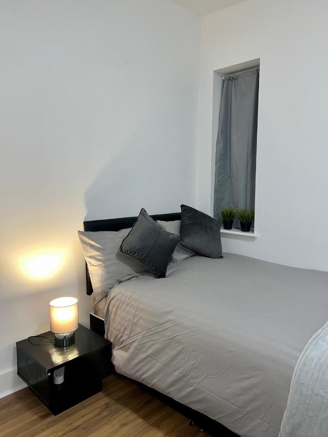 Leisure Studio Flat In Golders Green Лондон Экстерьер фото