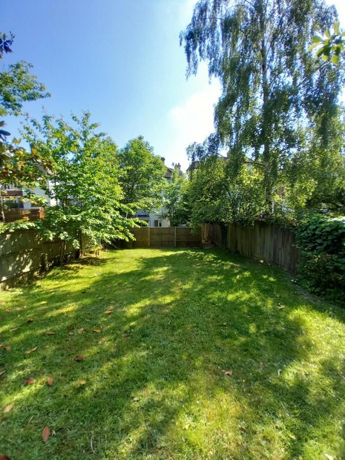 Leisure Studio Flat In Golders Green Лондон Экстерьер фото
